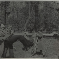 Субботники в Салгирке – будущем ботаническом саду. Из личной коллекции Л. А. Багровой.