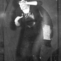 Пантомима «Муха-Цокотуха» в исполнении студентки географического факультета А. Б. Швец на Дне географического факультета СГУ, 1978 г. Из личного архива студентки географического факультета СГУ 1975–1980 гг. Татьяна Федоровны  Кальфа.